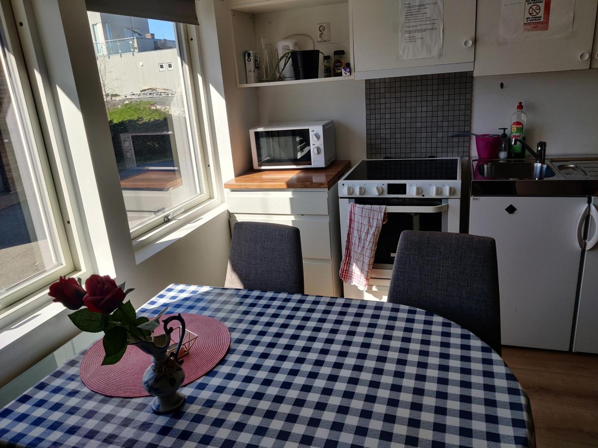 Feelhome Small 1 Bedroom Apartment Polar Vegen Tromsø Cameră foto